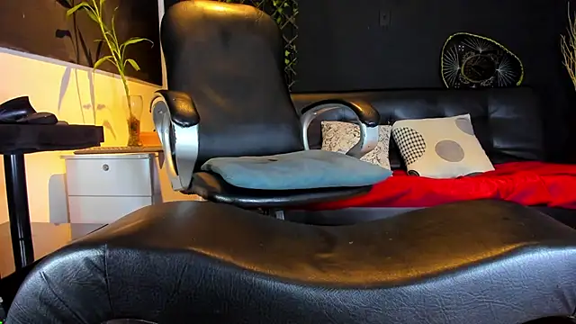 Snapshot of alessandro_wye chatting on 03-03-26, 05:14 alessandro wye online show from 03-03-26, 05:14