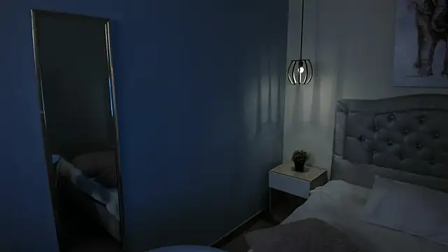 escarleth   online show from 10-07-25, 12:50