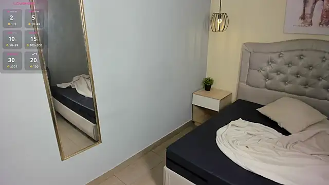 escarleth   online show from 01-10-26, 01:06