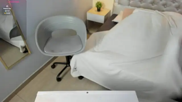 escarleth   online show from 03-04-26, 11:40