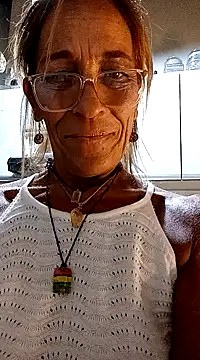 Snapshot of sabinytahot chatting on 01-16-25, 06:14 sabinytahot online show from 01-16-25, 06:14