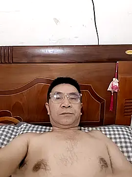 yjw6688 online show from 04-11-26, 02:08