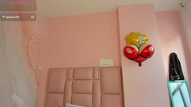 soyzarahtorres online show from 10-13-25, 03:46