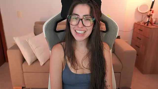 anyacutex online show from 04-16-26, 08:42