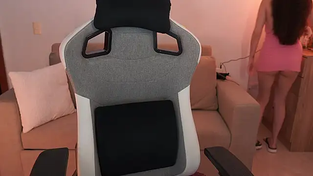 anyacutex online show from 03-08-26, 08:12