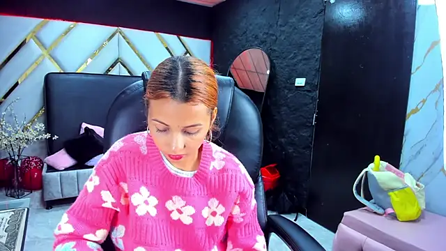 Paris Petit online show from 02-16-26, 08:29