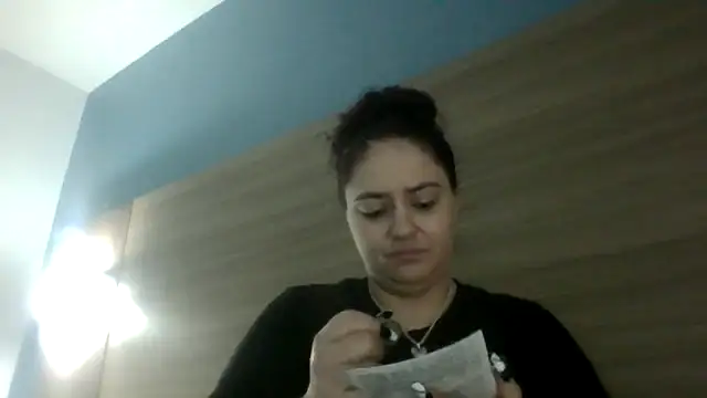 Snapshot of lilbishmiss chatting on 05-05-26, 04:21 lilbishmiss online show from 05-05-26, 04:21