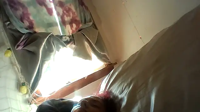 lilbishmiss online show from 10-31-25, 06:59