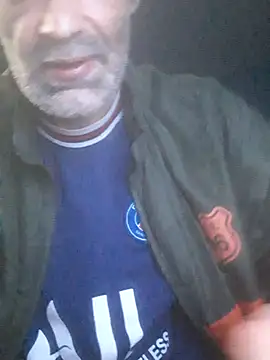 hugosafado333 online show from 09-15-25, 09:32