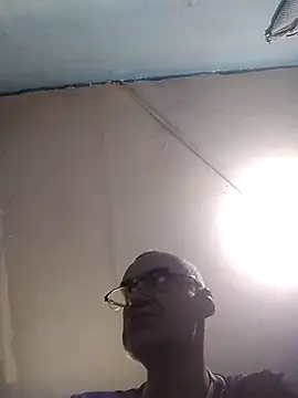 hugosafado333 online show from 12-06-24, 07:39