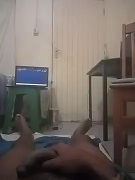 Snapshot of izinjamfee2 chatting on 02-25-26, 09:03 izinjamfee2 online show from 02-25-26, 09:03