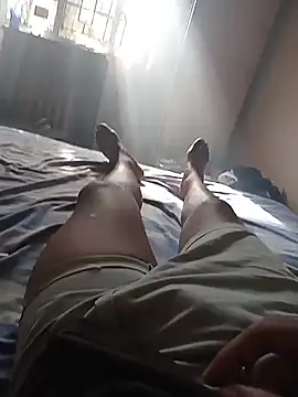 Snapshot of izinjamfee2 chatting on 02-16-26, 02:16 izinjamfee2 online show from 02-16-26, 02:16