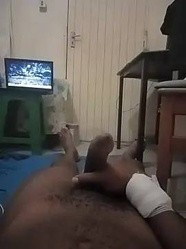 Snapshot of izinjamfee2 chatting on 02-22-26, 09:05 izinjamfee2 online show from 02-22-26, 09:05