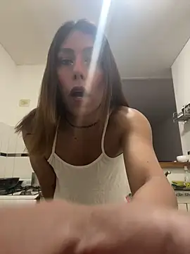 Yerucita online show from 12-16-25, 03:11