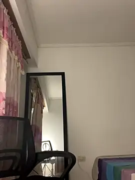 Yerucita online show from 11-15-25, 05:33