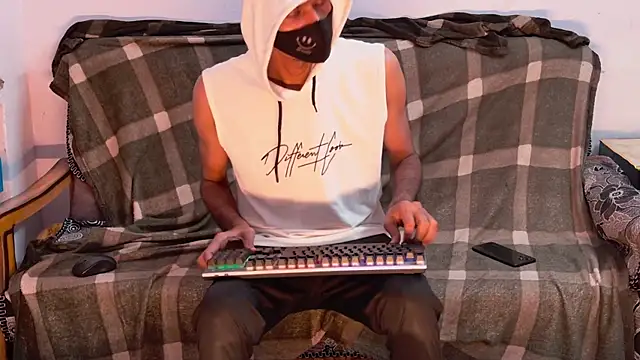 Habibi big b online show from 10-18-25, 05:26