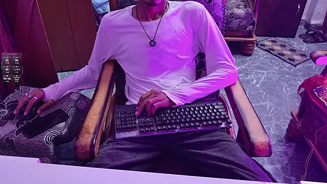 Snapshot of Habibi_big_b chatting on 07-16-26, 06:49 Habibi big b online show from 07-16-26, 06:49