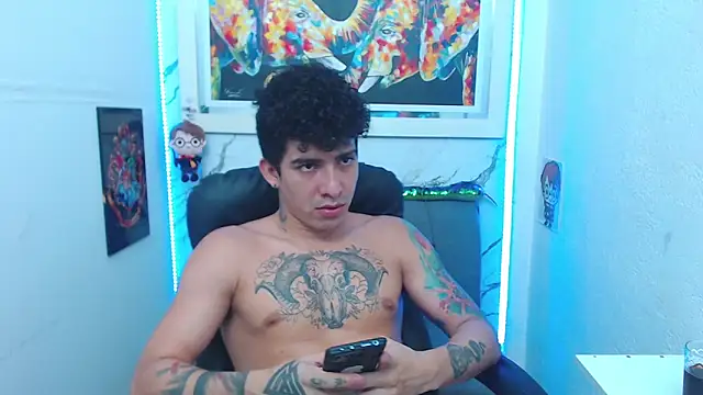 targuerian22 online show from 11-06-25, 06:28