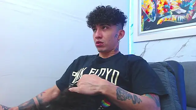 targuerian22 online show from 12-22-25, 02:11