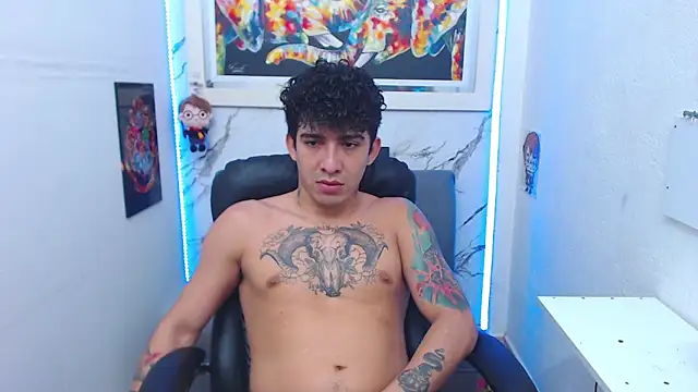 targuerian22 online show from 11-11-25, 01:22