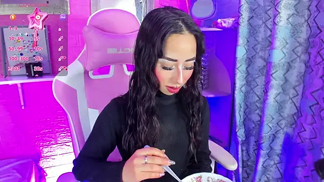 hanna  azumi online show from 11-21-25, 03:05