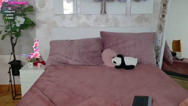 MilaTeenX online show from 03-11-25, 08:08