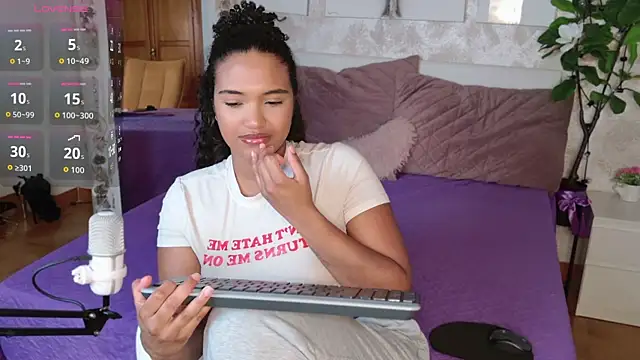 MilaTeenX online show from 11-20-25, 08:48