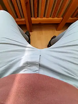 Kiwiass online show from 03-19-25, 01:51