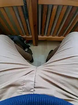 Kiwiass online show from 01-08-25, 01:31