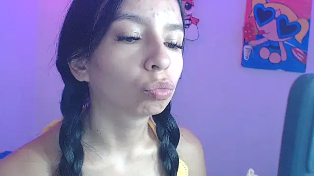 Snapshot of jhoanitahot chatting on 07-19-26, 12:46 jhoanitahot online show from 07-19-26, 12:46