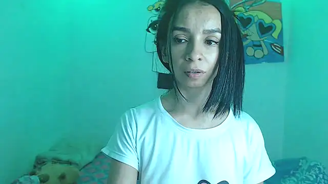 Snapshot of jhoanitahot chatting on 05-11-26, 04:04 jhoanitahot online show from 05-11-26, 04:04