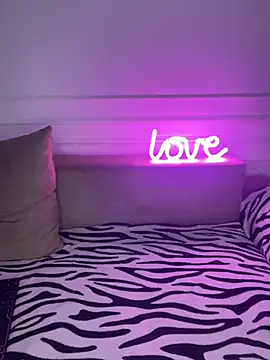 GraceCarther online show from 12-08-24, 07:00