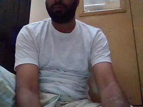 Snapshot of CookedAccord7 chatting on 11-12-25, 09:57 CookedAccord7 online show from 11-12-25, 09:57