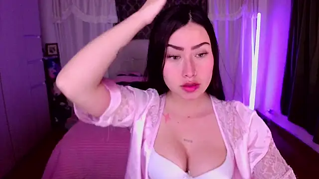 Emilyswan04 online show from 01-13-26, 03:54