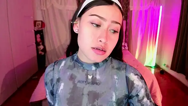 Emilyswan04 online show from 01-17-26, 02:48