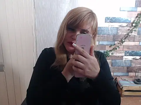 DaniellaKiss online show from 10-05-25, 07:48