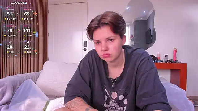 Snapshot of jessica_tenderly chatting on 11-18-25, 06:33 jessica tenderly online show from 11-18-25, 06:33