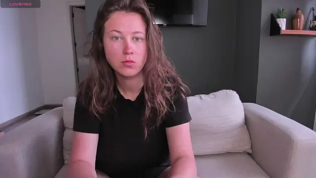 Snapshot of jessica_tenderly chatting on 12-17-25, 03:39 jessica tenderly online show from 12-17-25, 03:39