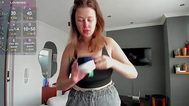 Snapshot of jessica_tenderly chatting on 10-27-25, 02:29 jessica tenderly online show from 10-27-25, 02:29