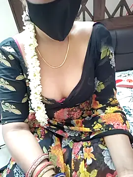 Snapshot of Roja-Telugu777 chatting on 09-08-25, 04:06 Roja-Telugu777 online show from 09-08-25, 04:06