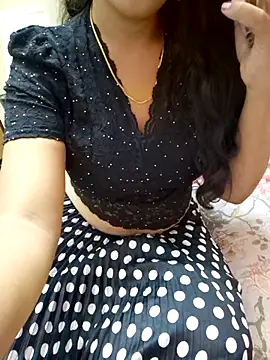 Snapshot of Roja-Telugu777 chatting on 10-11-25, 05:36 Roja-Telugu777 online show from 10-11-25, 05:36