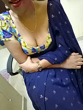 Snapshot of Roja-Telugu777 chatting on 03-11-25, 01:59 Roja-Telugu777 online show from 03-11-25, 01:59