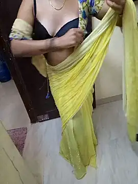 Snapshot of Roja-Telugu777 chatting on 03-13-25, 06:48 Roja-Telugu777 online show from 03-13-25, 06:48