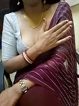 Snapshot of Roja-Telugu777 chatting on 03-13-25, 09:54 Roja-Telugu777 online show from 03-13-25, 09:54