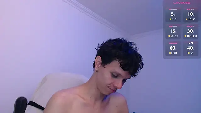 Snapshot of bryamado69 chatting on 04-18-26, 12:40 bryamado69 online show from 04-18-26, 12:40
