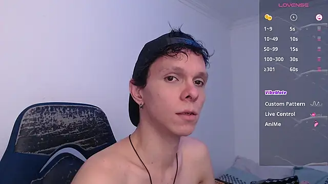 Snapshot of bryamado69 chatting on 05-21-26, 10:29 bryamado69 online show from 05-21-26, 10:29