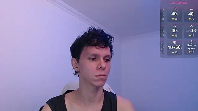 Snapshot of bryamado69 chatting on 04-18-26, 12:35 bryamado69 online show from 04-18-26, 12:35