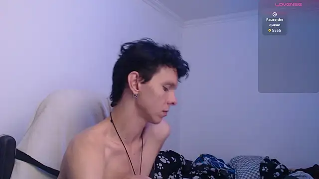 Snapshot of bryamado69 chatting on 04-25-26, 08:17 bryamado69 online show from 04-25-26, 08:17