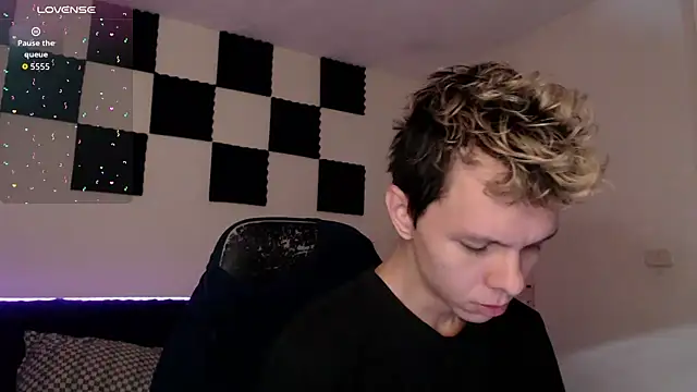 bryamado69 online show from 09-28-25, 12:45