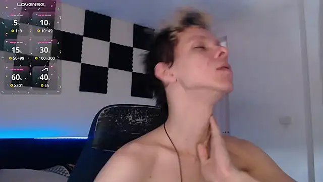 bryamado69 online show from 10-24-25, 02:49